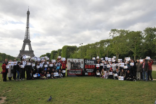 DSC_0238 alter group shot Eiffel Tower